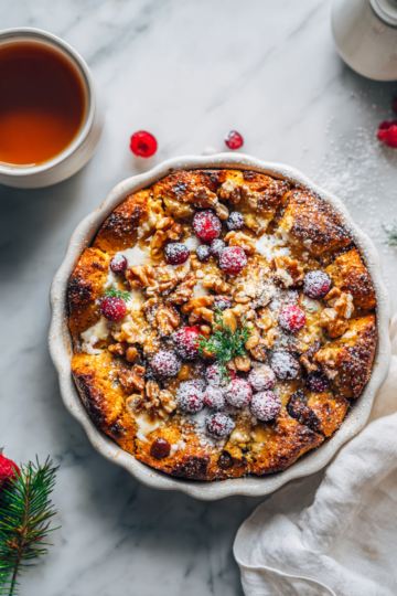 Hřejivá vánoční ovesná kaše s ořechy a sušeným ovocem